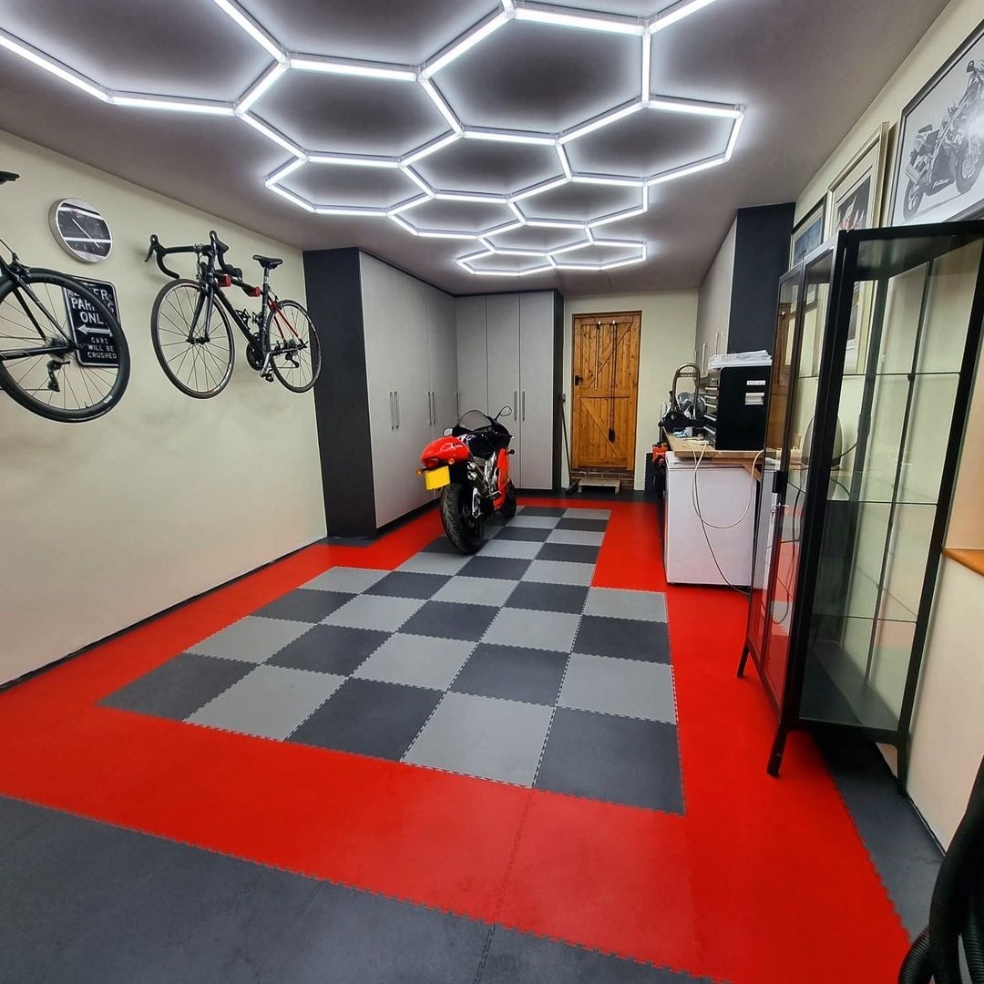 Hexagonal Garage Light 110-240 - Home Gym Youtube 评论和价格